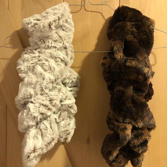 Really soft scarf - Picture 1 of 3